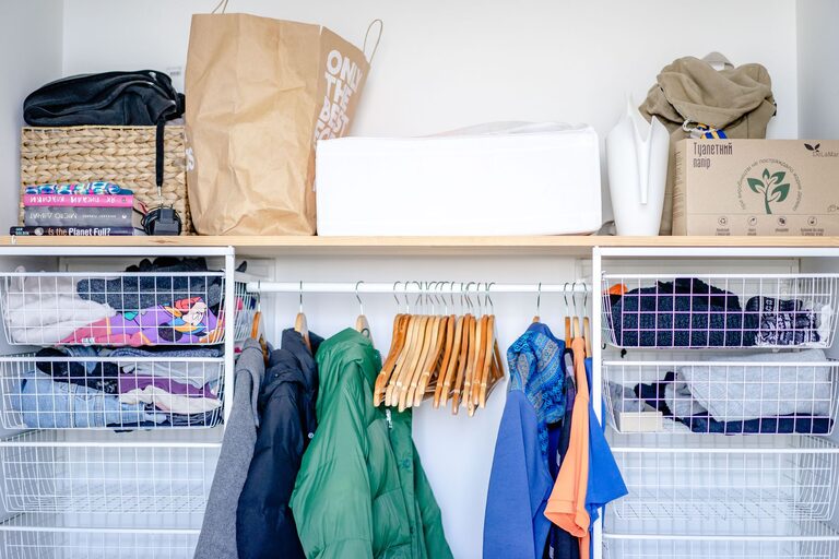 How to Store Seasonal Clothes Efficiently for Every Home